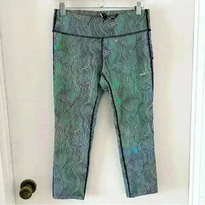 Nike DRI-FIT Sz M Womens Black White Maze Print Running Crop Leggings